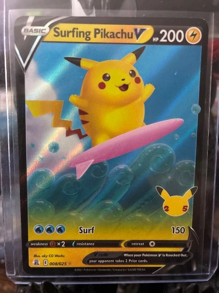 Surfing Pikachu V - Celebrations #008/025