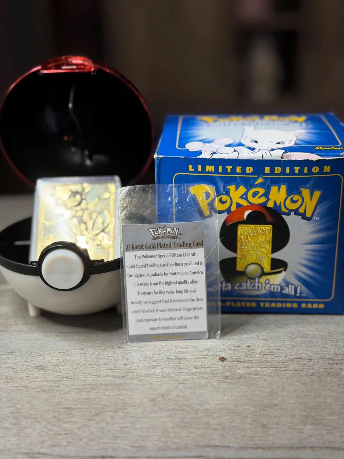 1999 Burger King Limited Edition Pokemon Trading Card 23K Gold Plated Mewtwo