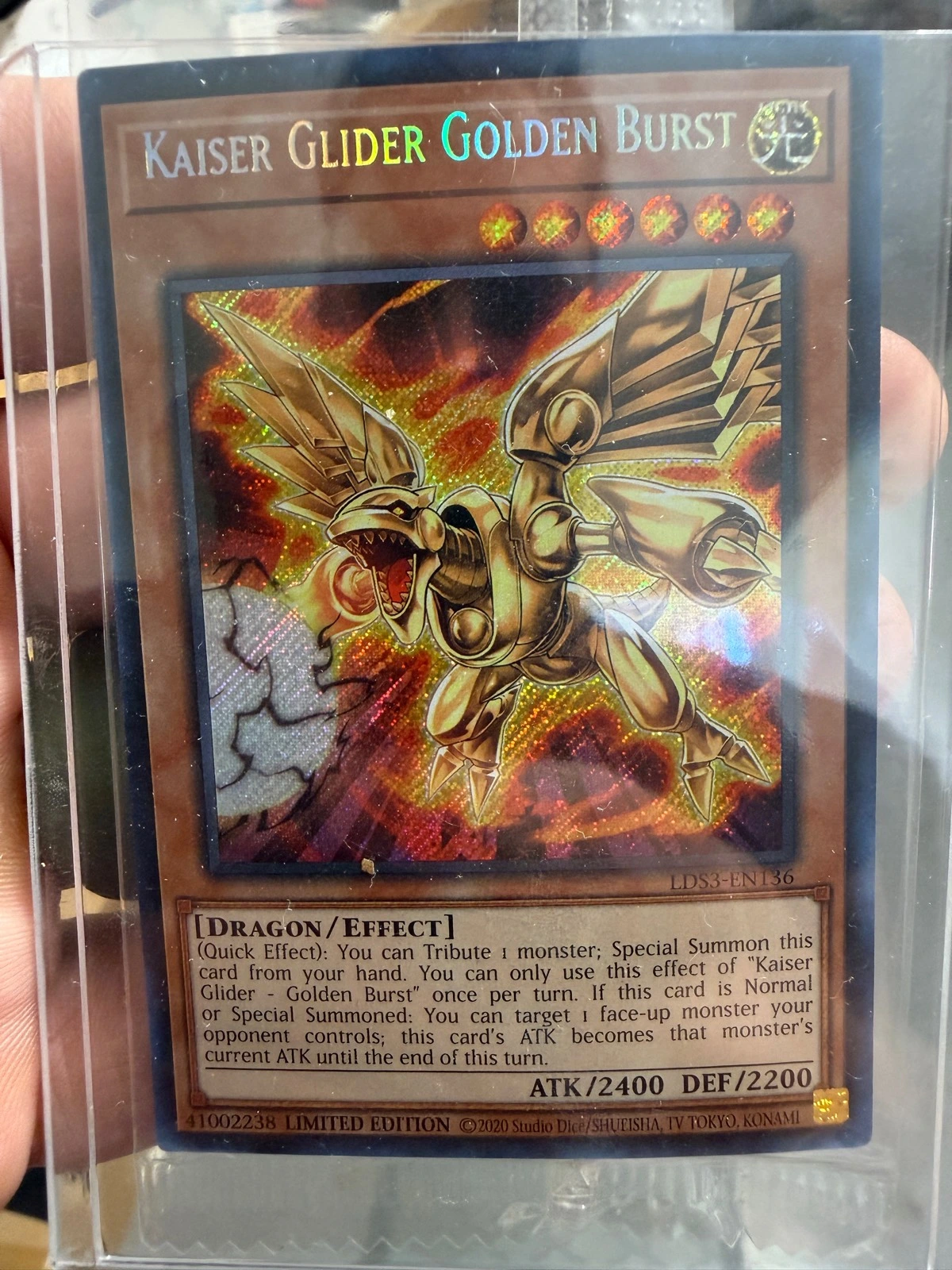 Kaiser Glider Golden Burst - Legendary Duelists: Season 3 #LDS3-EN136