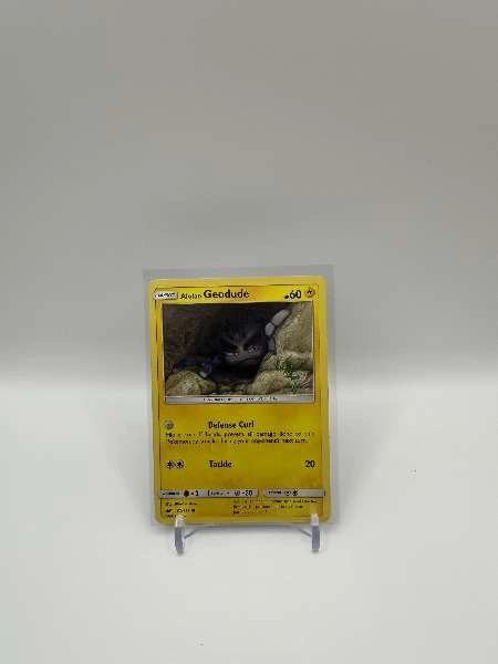 Alolan Geodude - Tag Bolt #032