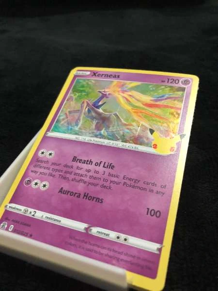 Xerneas - Celebrations #012/025