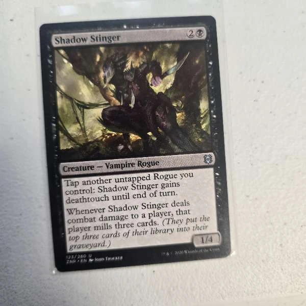 Shadow Stinger - Zendikar Rising #123/280