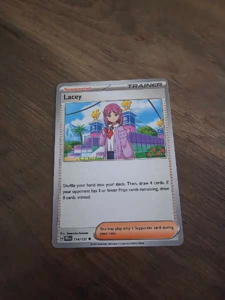 Lacey - Prismatic Evolutions #114/131