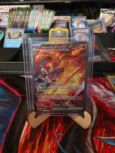 Team Rocket’s Moltres ex 229/182 Illustration Rare Pokémon Card NM #154/165