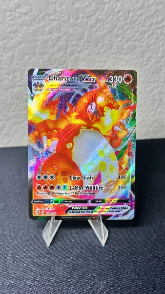 Charizard VMAX - Darkness Ablaze