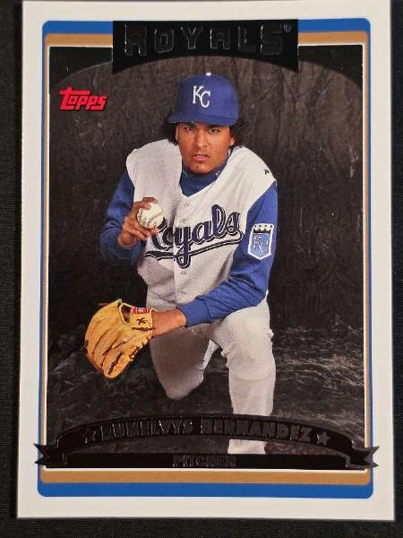 Runelvys Hernandez - Topps #471
