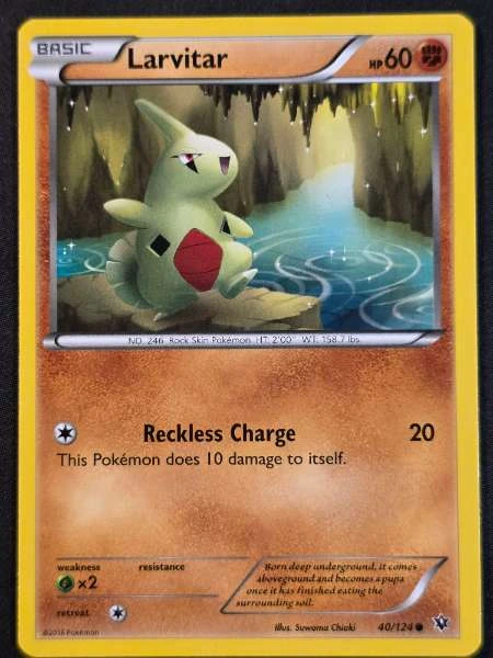 Larvitar - Fates Collide #40/124