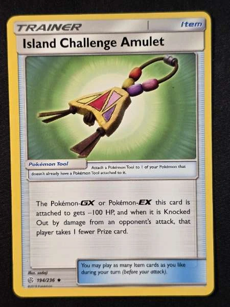 Island Challenge Amulet - Cosmic Eclipse #194/236