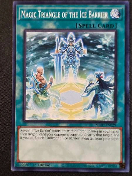 Magic Triangle of the Ice Barrier - Structure Deck: Freezing Chains #SDEC-EN029