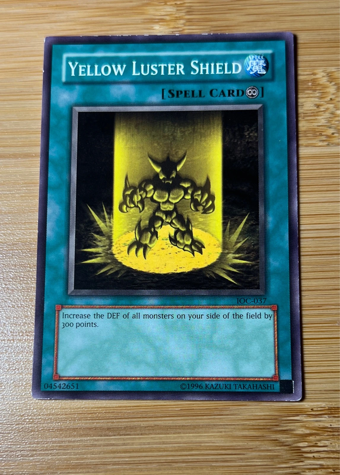 Yellow Luster Shield - Invasion of Chaos #IOC-037