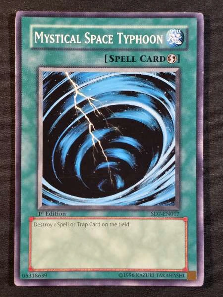 Mystical Space Typhoon - Structure Deck: Invincible Fortress #SD7-EN017